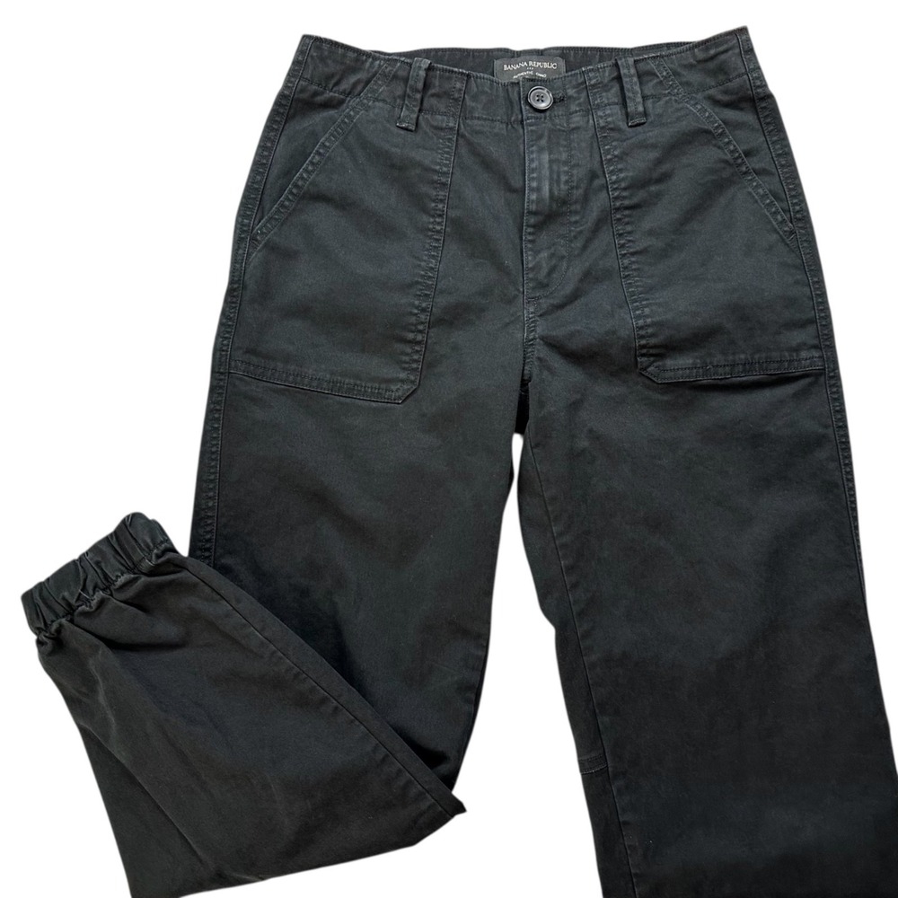 BANANA REPUBLIC High-Rise Chino Pants Black Tapered Leg Ankle Zip Women's 4 - Picture 1 of 12